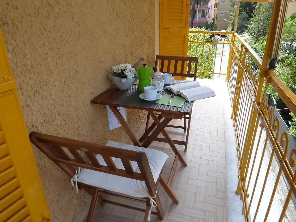Ca' Da Valeria Daire Chiavari 0*,  İtalya